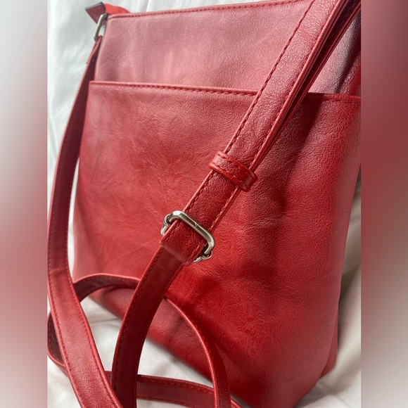 Perfect Size & Shape Crossbody Dark Cherry in Very Good Condition! - Picture 7 of 13